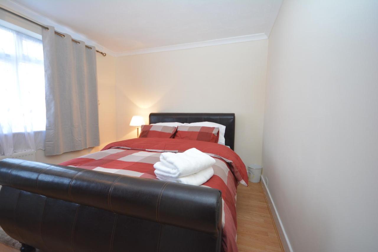 London Luxury 5 Bedroom House 2 Min Walk To The Tube Station سوفيريتو المظهر الخارجي الصورة