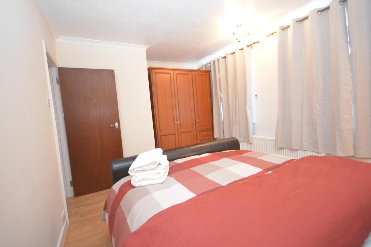London Luxury 5 Bedroom House 2 Min Walk To The Tube Station سوفيريتو المظهر الخارجي الصورة