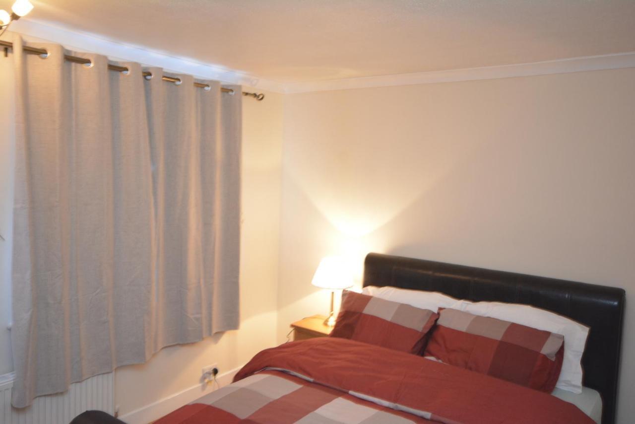 London Luxury 5 Bedroom House 2 Min Walk To The Tube Station سوفيريتو المظهر الخارجي الصورة
