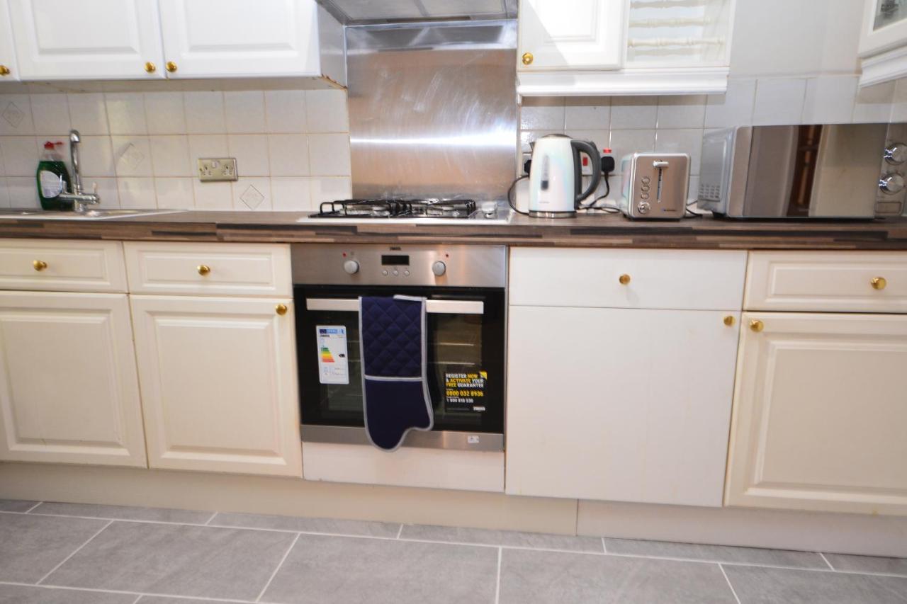 London Luxury 5 Bedroom House 2 Min Walk To The Tube Station سوفيريتو المظهر الخارجي الصورة